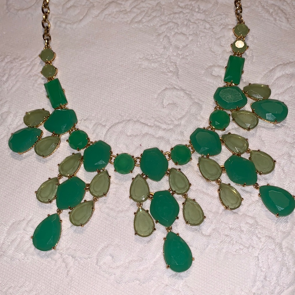 Stella And Dot Linden Green Necklace